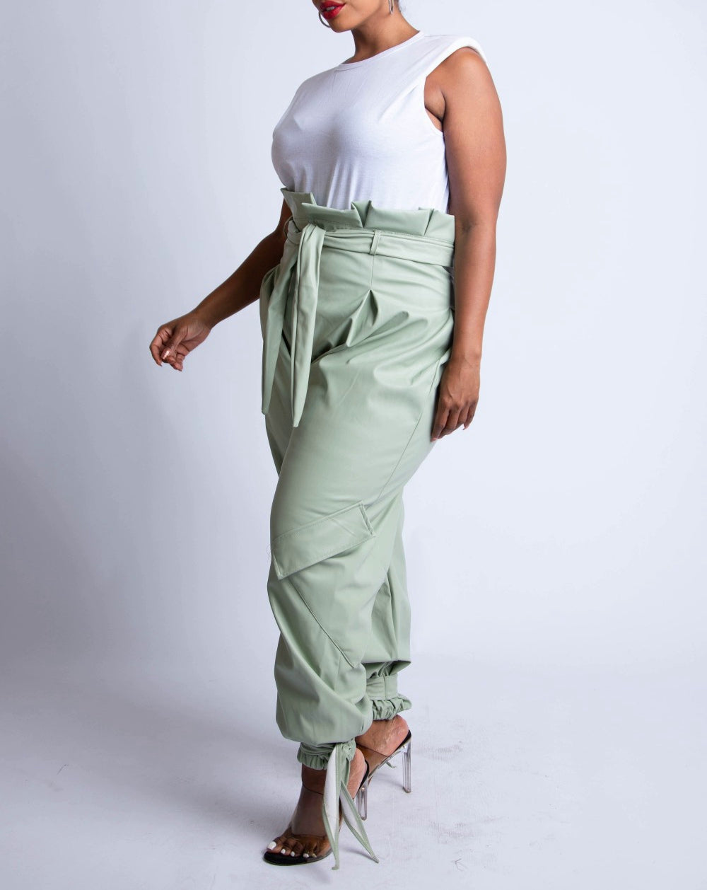Nomi -Faux in Mint