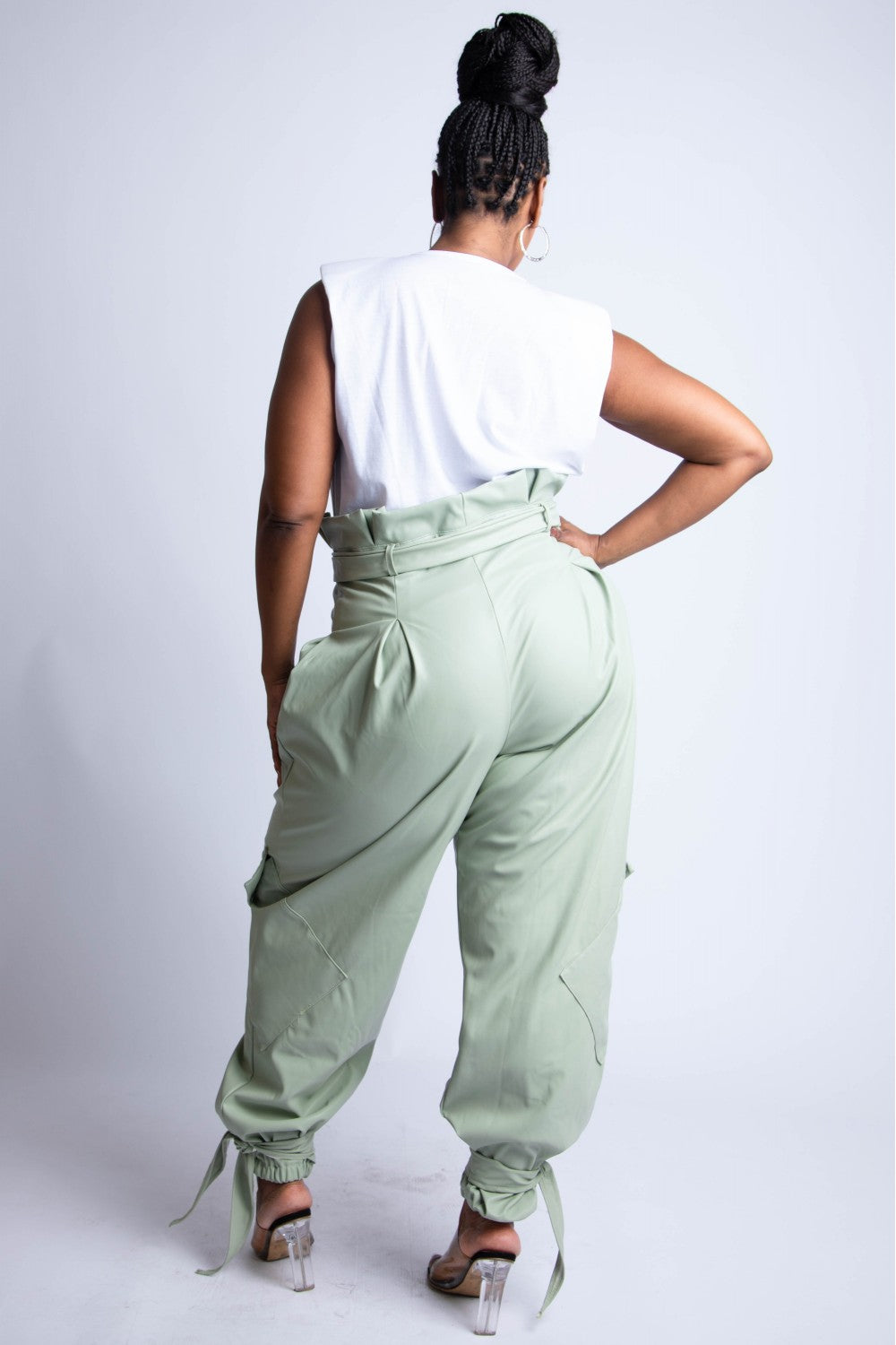 Nomi -Faux in Mint